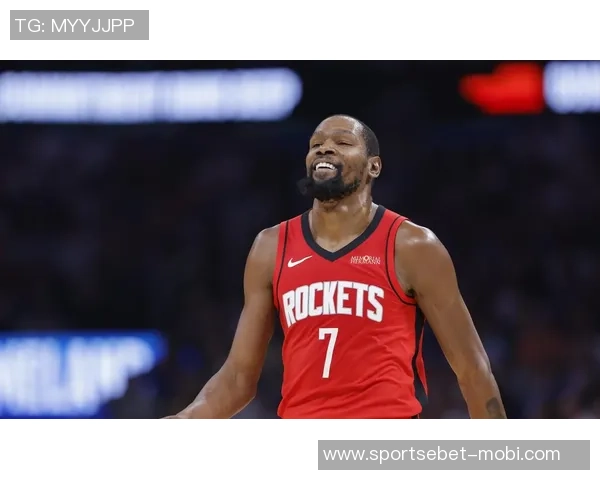 杜兰特状态低迷14投仅5中仅得13分7篮板表现令人失望 杜兰特状态低迷14投仅5中仅得13分7篮板表现令人失望